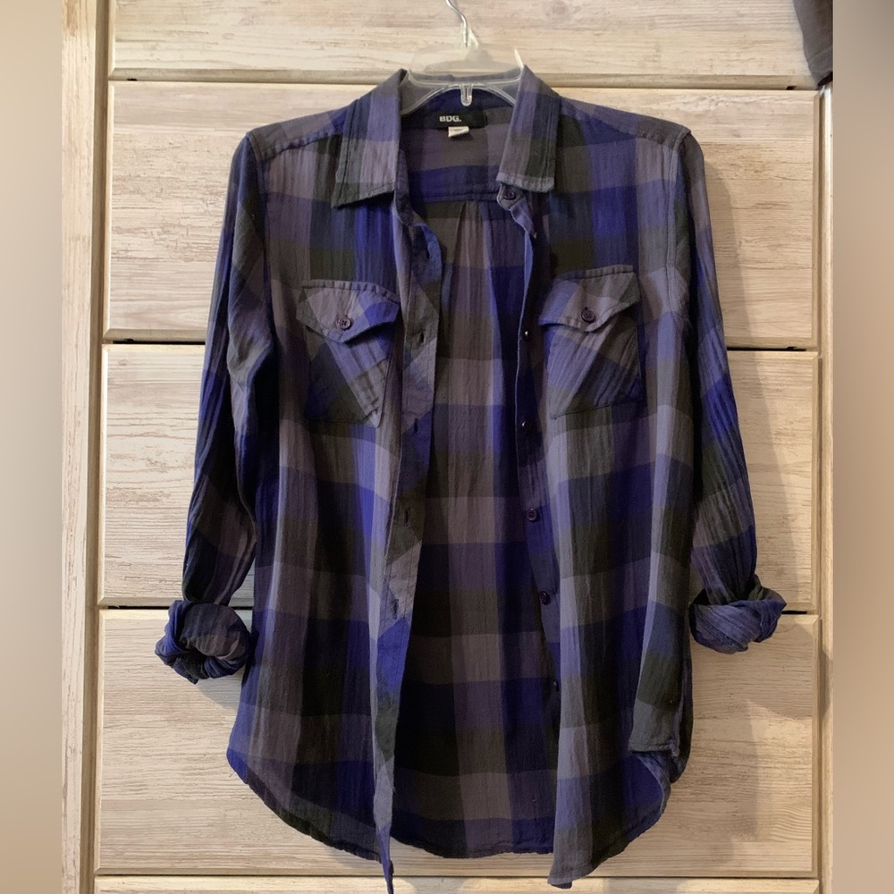 BDG (Urban Outfitters) Button Down with Textured Sleeves - Picture 4 of 5